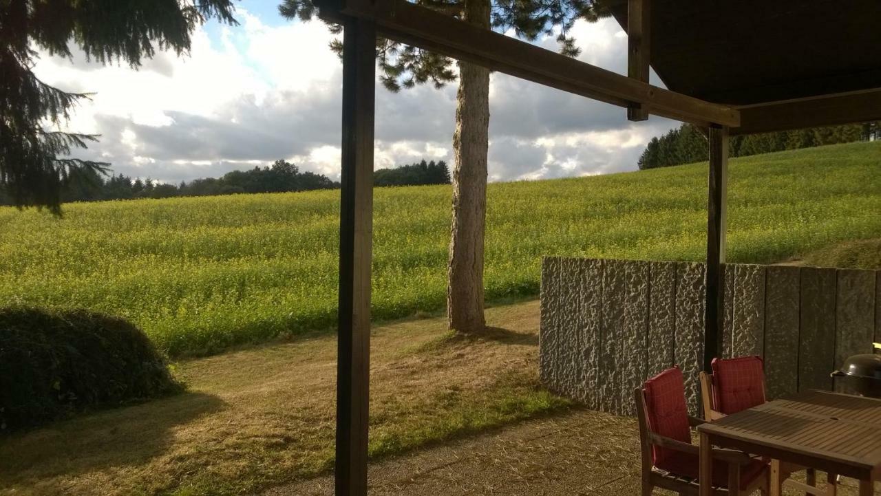 Blick In Die Suedeifel Biersdorf Eksteriør billede